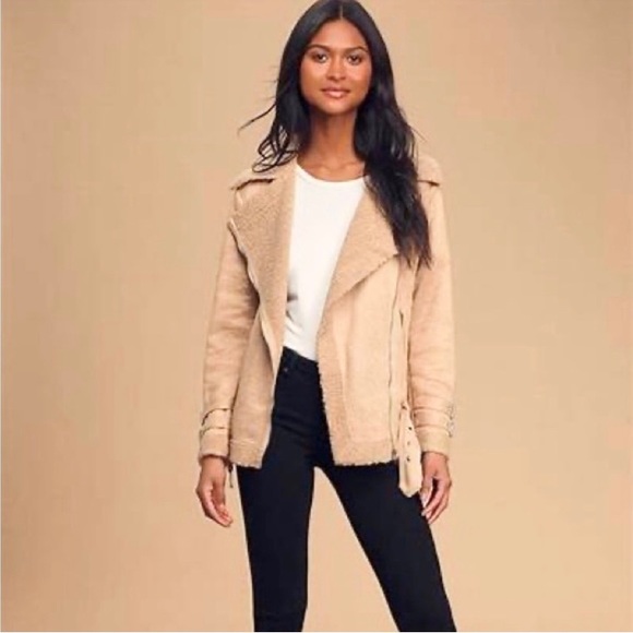 Lulus Jackets & Blazers - NWT Lulus Faux Suede And Sherpa Tan Belted Moto Jacket S / M